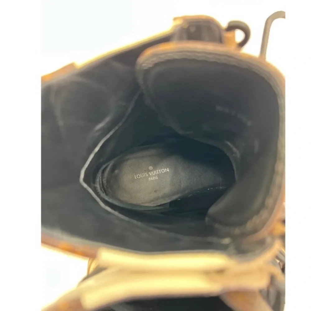 Louis Vuitton Boots - Picture 5 of 6